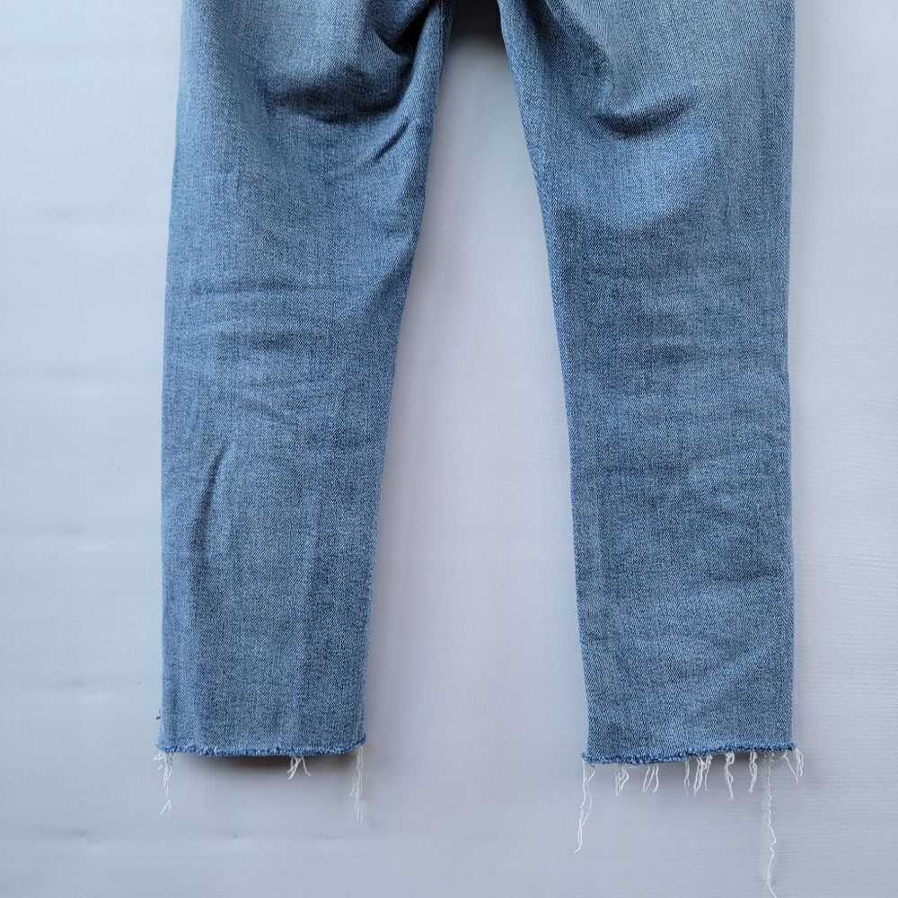 Agolde Toni Size 24 Distressed Raw Step Hem Light Wash Minimalist Cropped Jeans - Picture 13 of 14